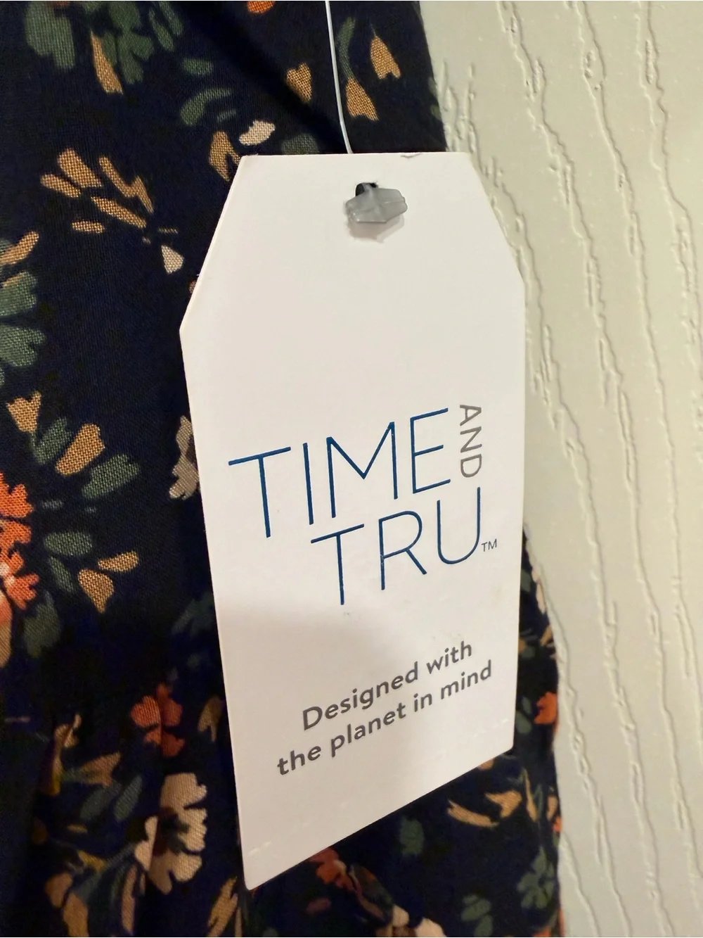 Time and Tru Black Floral Button-Front Dress - Picture 4 of 6